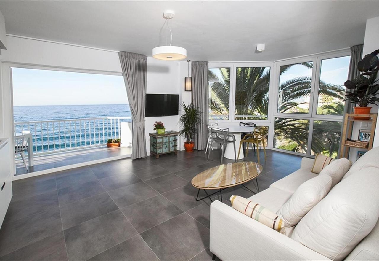 Super Front Line Modern New Apartm Nerja Exteriör bild